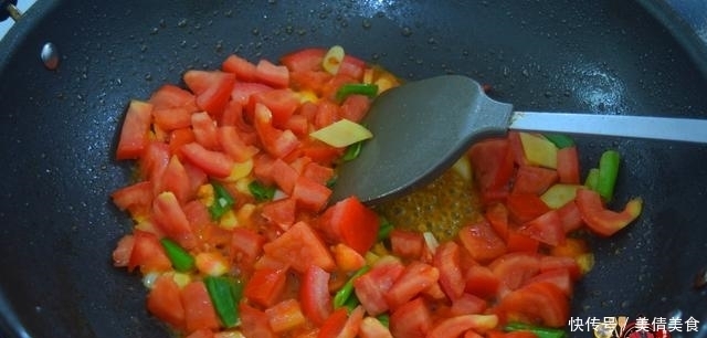 下饭|番茄烧草鱼最好吃的做法,简单美味又下饭,看看你喜欢吃不?