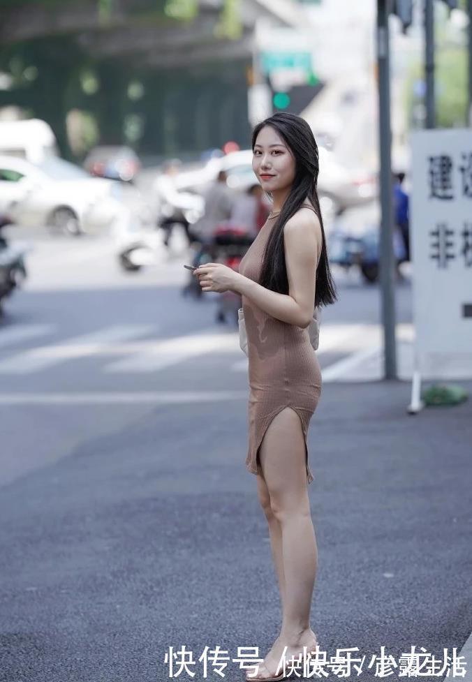 s型曲线|气质美女长得这么高级!我妈喜欢的类型,我很想请她吃饭聊天