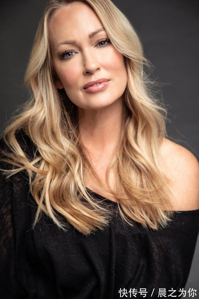 猫式|加冕“田纳西州选美小姐”,身材与气质并重,健身生活阳光向上!