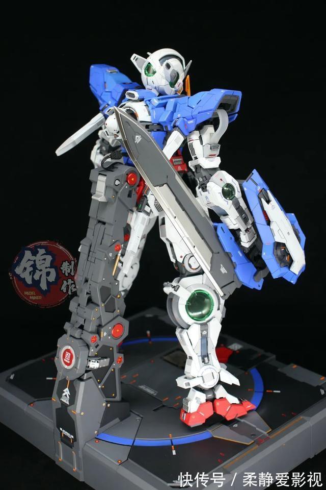 模型秀|高达模型秀:万代的PG能天使,作者超级认真
