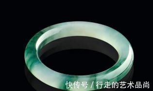 首饰 中年女性适合佩戴的4种手镯,不仅时尚还很显品味!你喜欢哪一个!