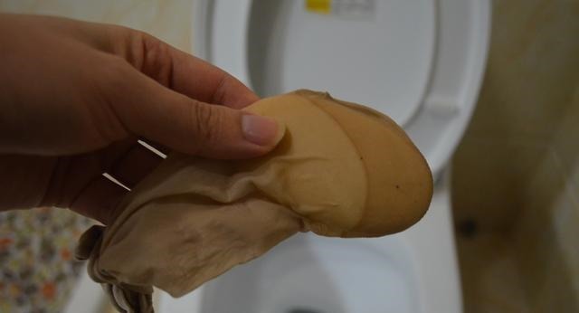 卫生间|马桶里放一块香皂,真是厉害,解决了很多家庭的困扰,涨知识了