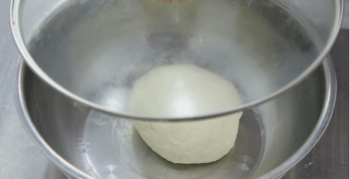 一碗面粉，一盆素馅，不用蒸，快速做蓬松柔软发面馅饼，好吃极了