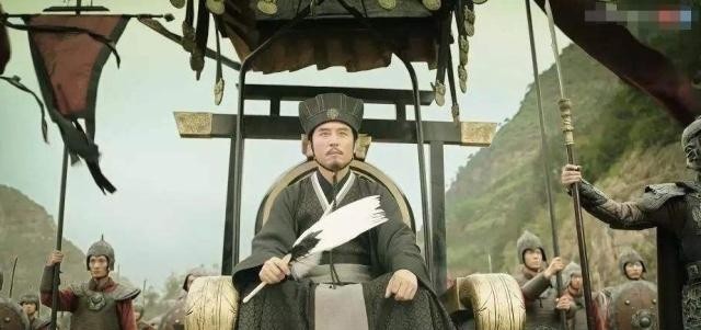 孙膑|孔明双腿没问题 为何打仗总坐“轮椅”,司马懿:这就是最可怕的!