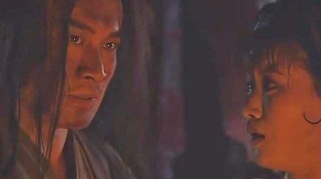 武松能血溅鸳鸯楼,林冲能血溅白虎堂吗专家说能,反对者也同意!