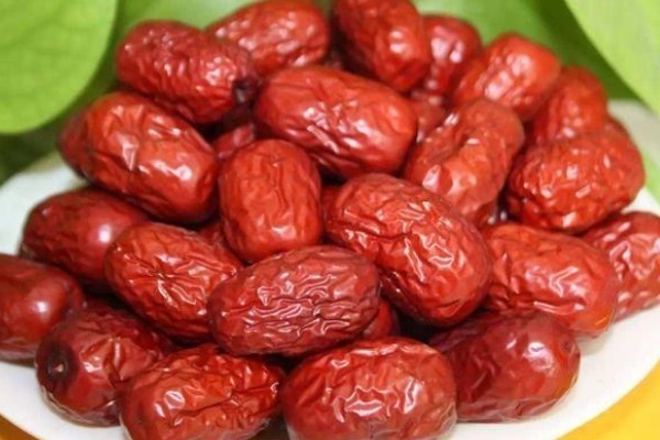 营养成分|红枣好吃却不能乱吃,吃红枣的3大禁忌,有的人还不清楚!