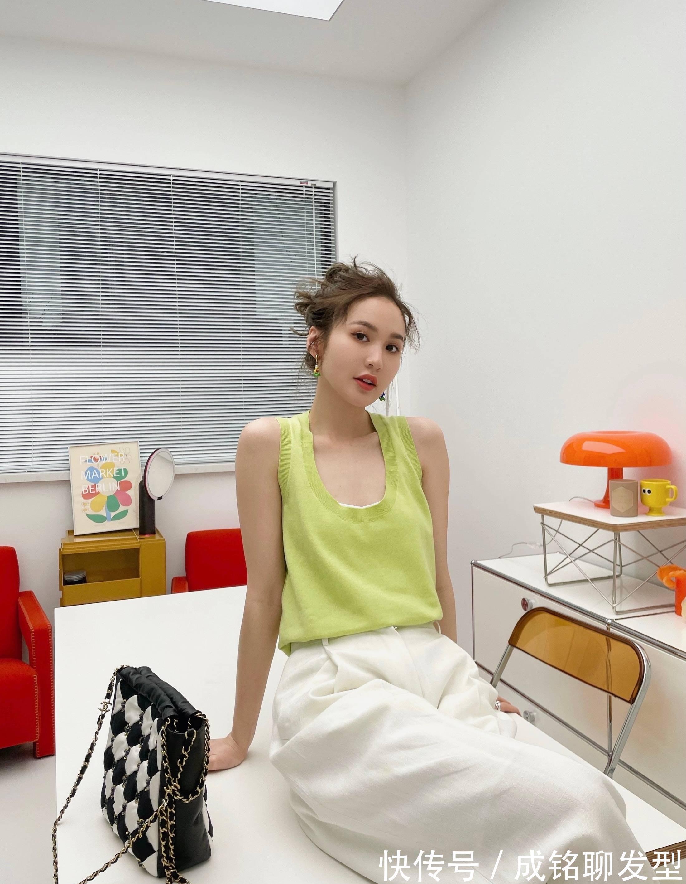 格纹裙|甩掉“地摊货”不当路人甲,五种简单的日常搭配,洋气又赚回头率