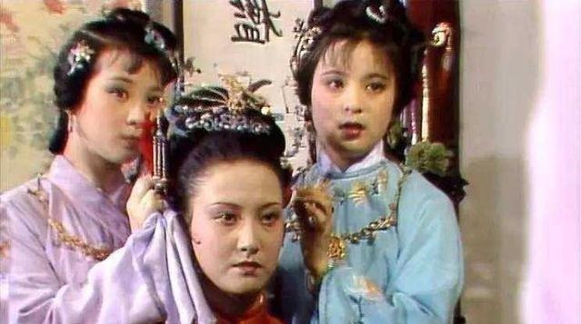 薛宝钗$《红楼梦》中的女子谁最可怜不是林黛玉,不是贾迎春,而是她!