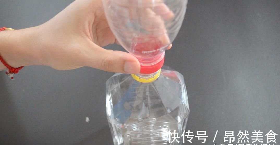 瓶盖上面戳一个洞, 没想到作用这么大, 看完你会感谢我的