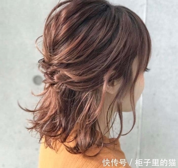 头发|女生别总散着头发,这六款懒人扎发款款好看减龄,男朋友爱第五款