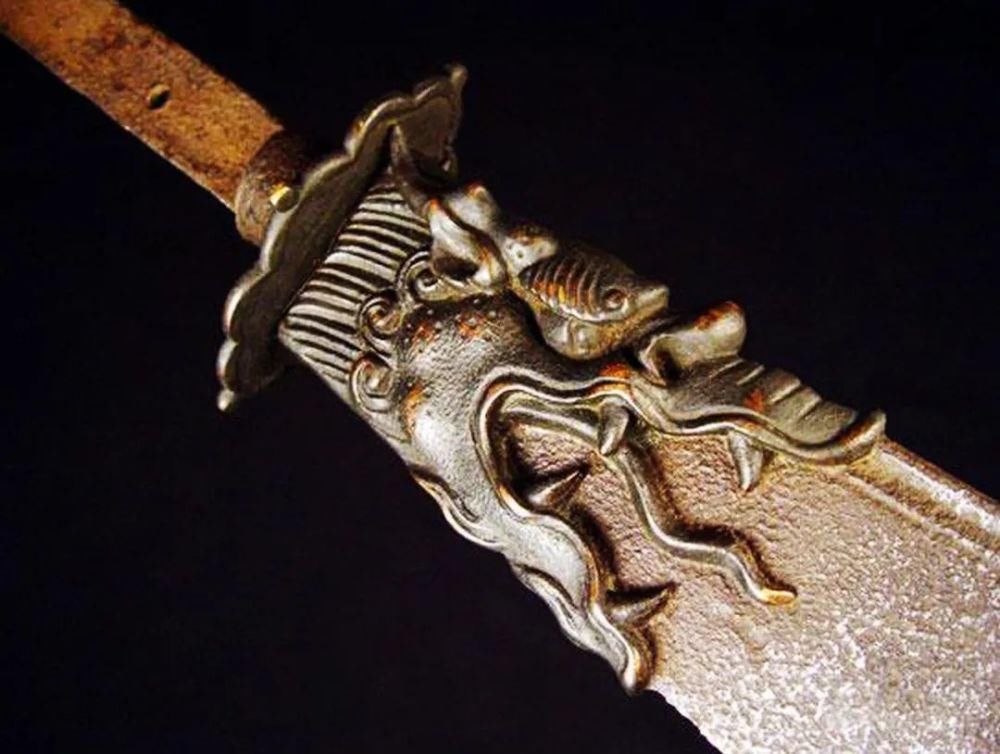 青龙|武圣关公的标志性武器:青龙偃月刀