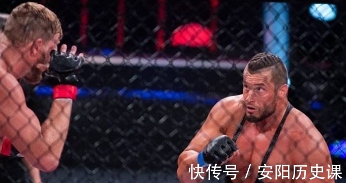 市场营销|AEW重返周三，收视量大幅回升，成效喜人