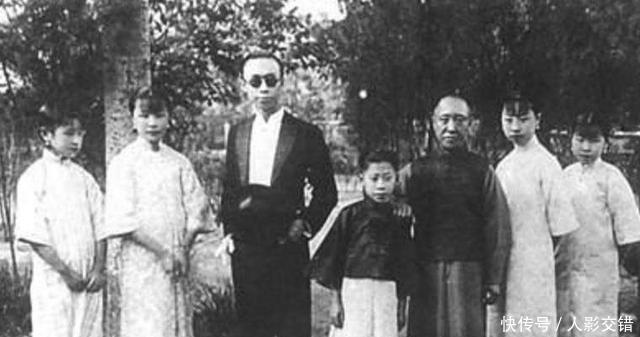 龙椅|晚年的溥仪重回故宫,坐上龙椅后说了11字,此后便再没回去过!