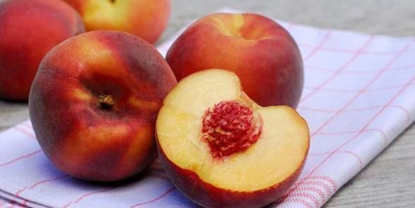 功效|桃仁不仅作为坚果好吃，其养生功效更是惊人