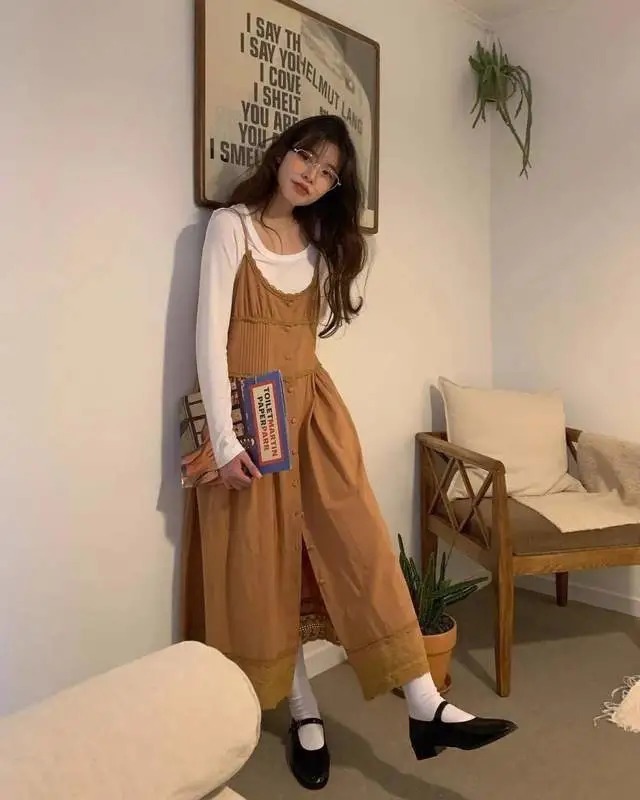 玛丽珍鞋|穿裙子不一定要配凉鞋,今夏试着搭配这“2双鞋”,时髦显高