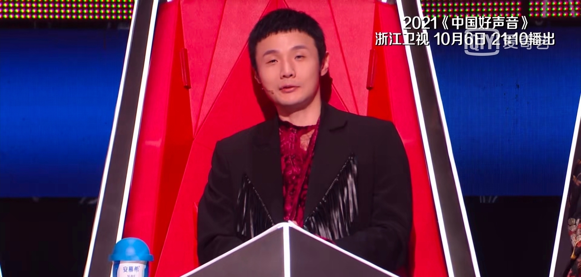 神秘嘉賓|《中國(guó)好聲音》國(guó)慶晚會(huì)：用歌聲歌頌祖國(guó)，神秘嘉賓驚動(dòng)全場(chǎng)