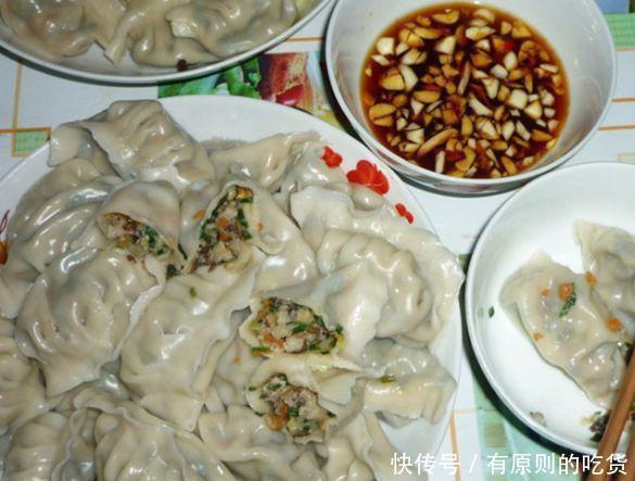饺子馆老板说漏嘴饺子馅里加“一勺它”，鲜嫩多汁，回回不够吃