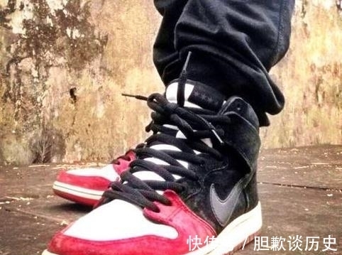 大街|学校“烂大街”的几款鞋子,AJ只能排第三,第一都穿过