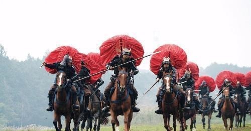 故事|日本精锐武士为何要背着一个奇葩“龟壳”打仗|百家故事