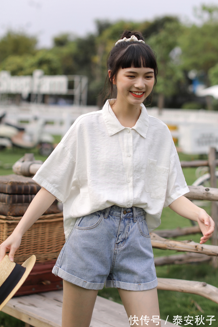 半身裙|谁说穿“白衬衫”土到掉渣？今天教你这样穿：有没有美到你？