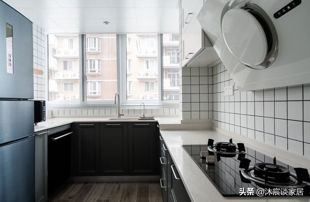 垃圾粉碎机|等我再装修，玄关就学她家这样，一半瓷砖一半漆，温馨自然有格调