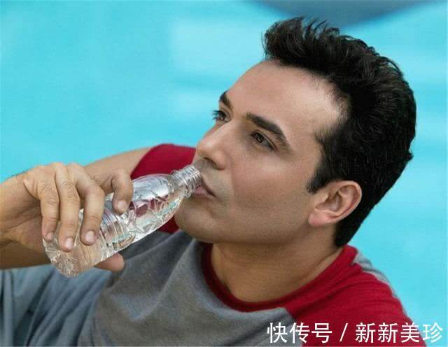多喝水|壽命長不是多睡覺，也不是多走路，而是堅持3件事，健康又長壽