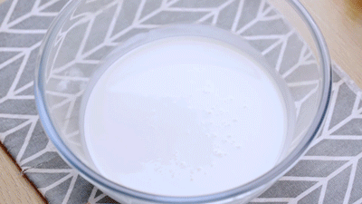 草莓酱|这道厚切酸奶糕，一上桌就被哄抢一空