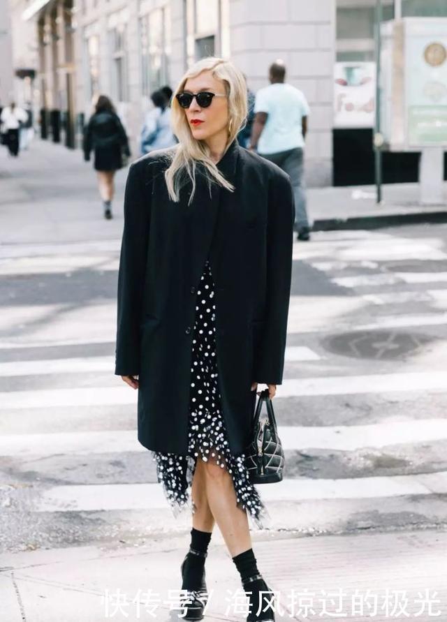 外套|外套穿搭经典的黑色外套,秋冬怎么穿才能气质不沉闷!