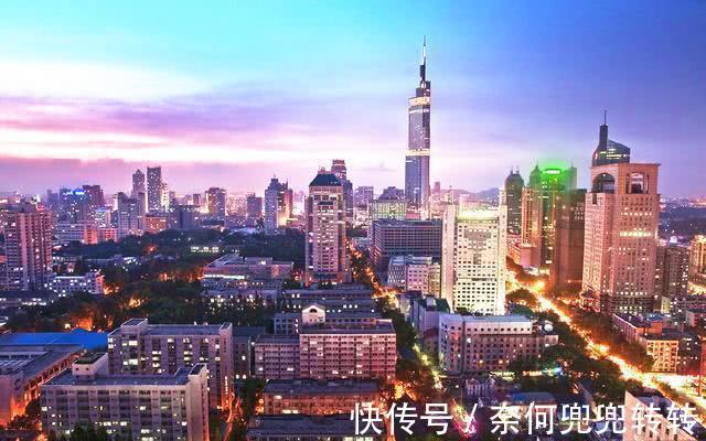 翻新|老旧小区吃香了,不断翻新旧改,房子开始升值