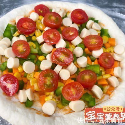 甜椒|你和幸福就差这一份鱼肠披萨