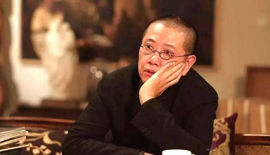 陈丹青评价于丹是个“神父”,于丹和易中天真是二三流学者吗