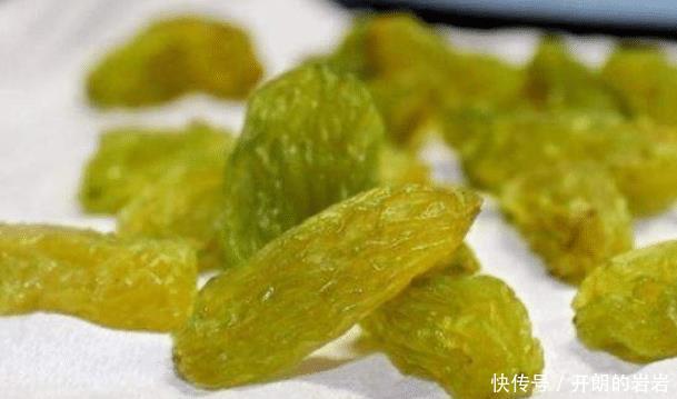 朋友一个月内拿葡萄干当零食, , 结果发生了这样的变化