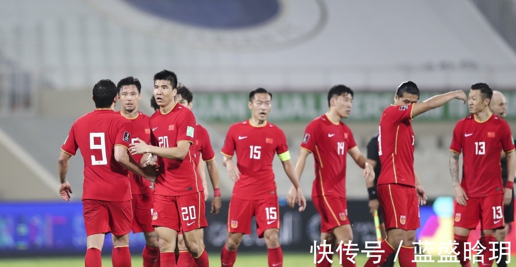 集训|上午11点!国足官宣最新决定,球迷吐槽足协这是来搞笑的吗!