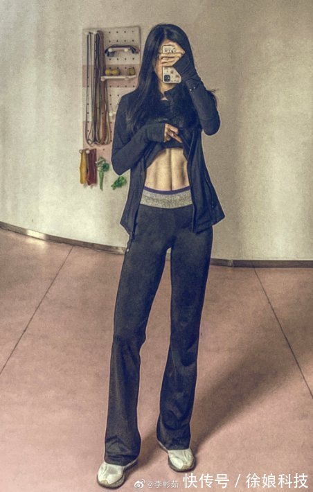 精照|37岁体育老师的“腰精照”能有多撩人看到这身腹肌,你还要逃课