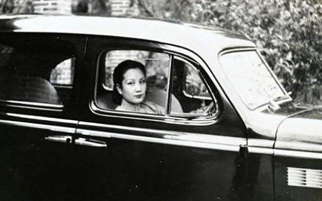 蓝妮|同学给她取一绰号,她却高兴地把真名改成绰号,结果之后成大名人