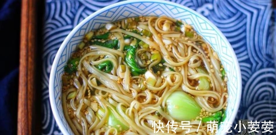 北方人|教你做酸汤面,三两下就做好,酸爽开胃超过瘾,和油泼面一样好吃