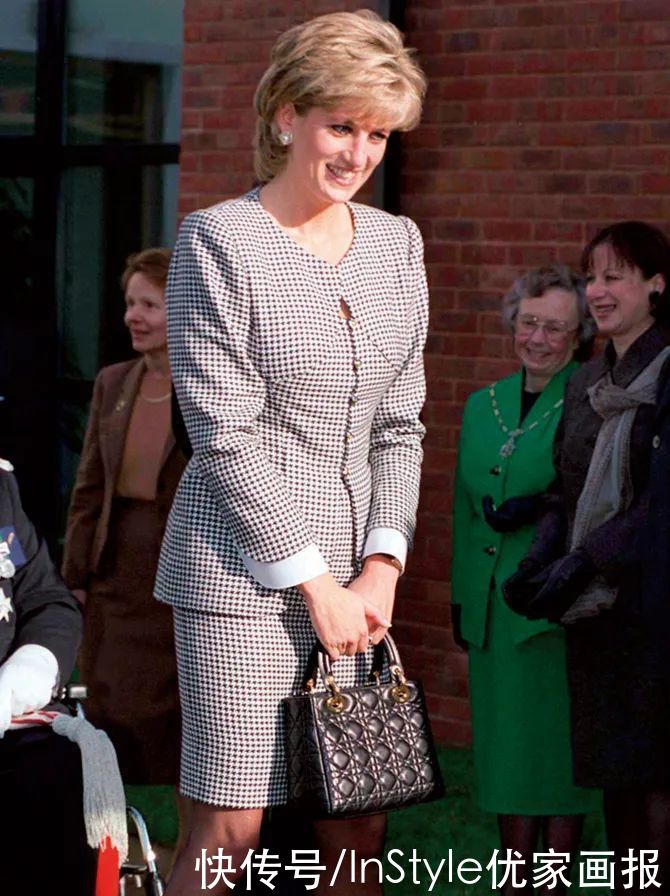 上帝创造女人，女人创造手袋