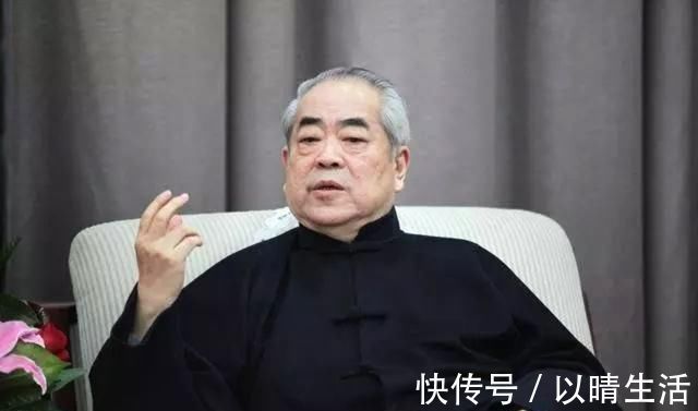 归国声明|范曾书法《归国声明》,被称书画巨匠,网友:蚯蚓体!