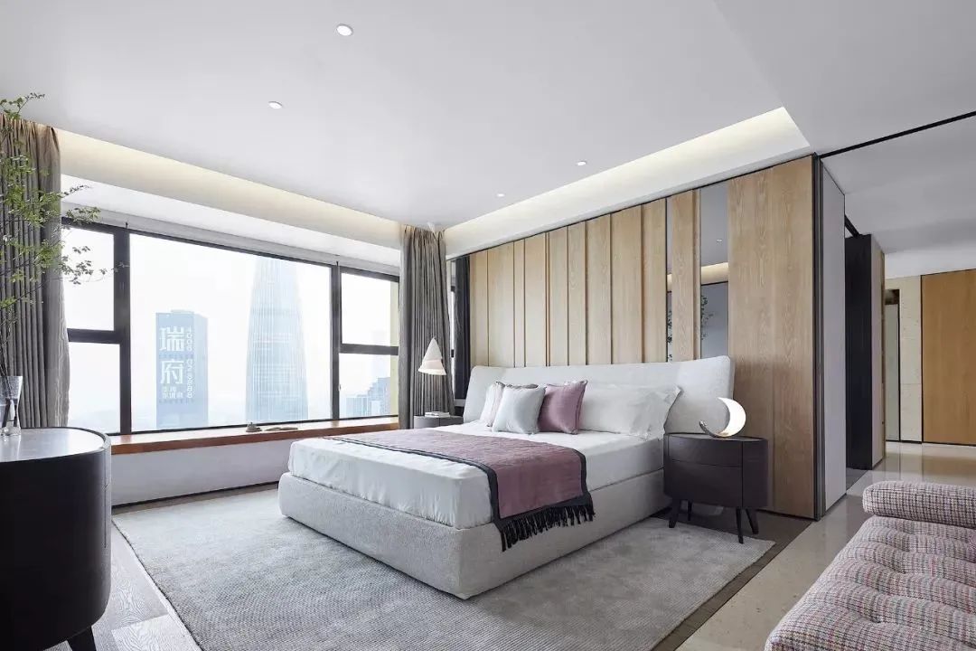 书桌|380㎡现代，返璞归真、朴素从容，这样的设计令人很轻松