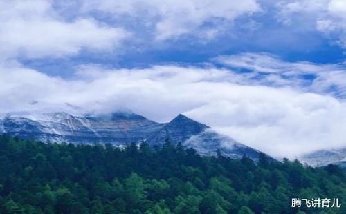 一个童话般的地方稻城亚丁，金草地银雪山，一生一定要来一次的地方