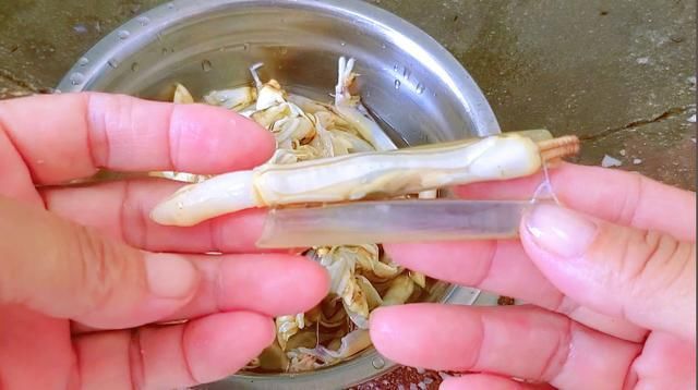 夏天|夏天,用这海鲜包饺子没想到比鲅鱼馅鲜,一次30个不解馋,真好吃