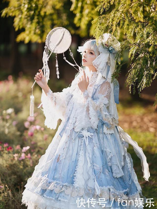 女生脸上有这些特点，说明你很适合穿洛丽塔，我只中了一个