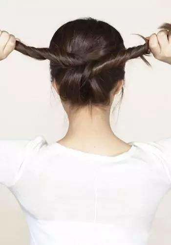 别披头散发啦!3款美发,1分钟搞定!