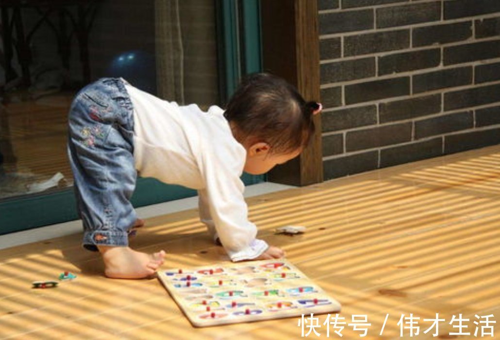 条件|七八个月的宝宝适合学站吗?满足两个条件,家长就可以开始尝试了