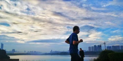 萃枫苷|老年痴呆测试题6道题全能答对,身体还很健康,来测一测