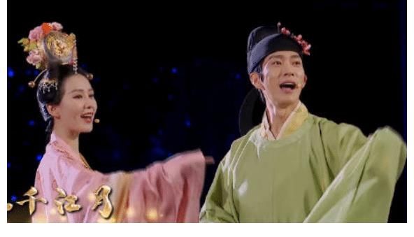 主持人|中秋晚會成“大型翻車現場”，主持人狀況頻出，還有明星假唱