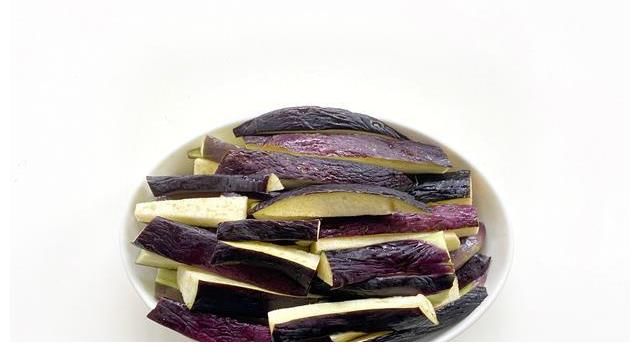 身体棒|夏天常给家人做这菜,应季而食身体棒,经济实惠又美味,学起来