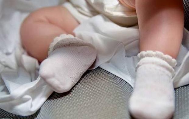 热毯|冬天照顾孩子,家长要避开5个错误做法,以为做得对实则伤娃