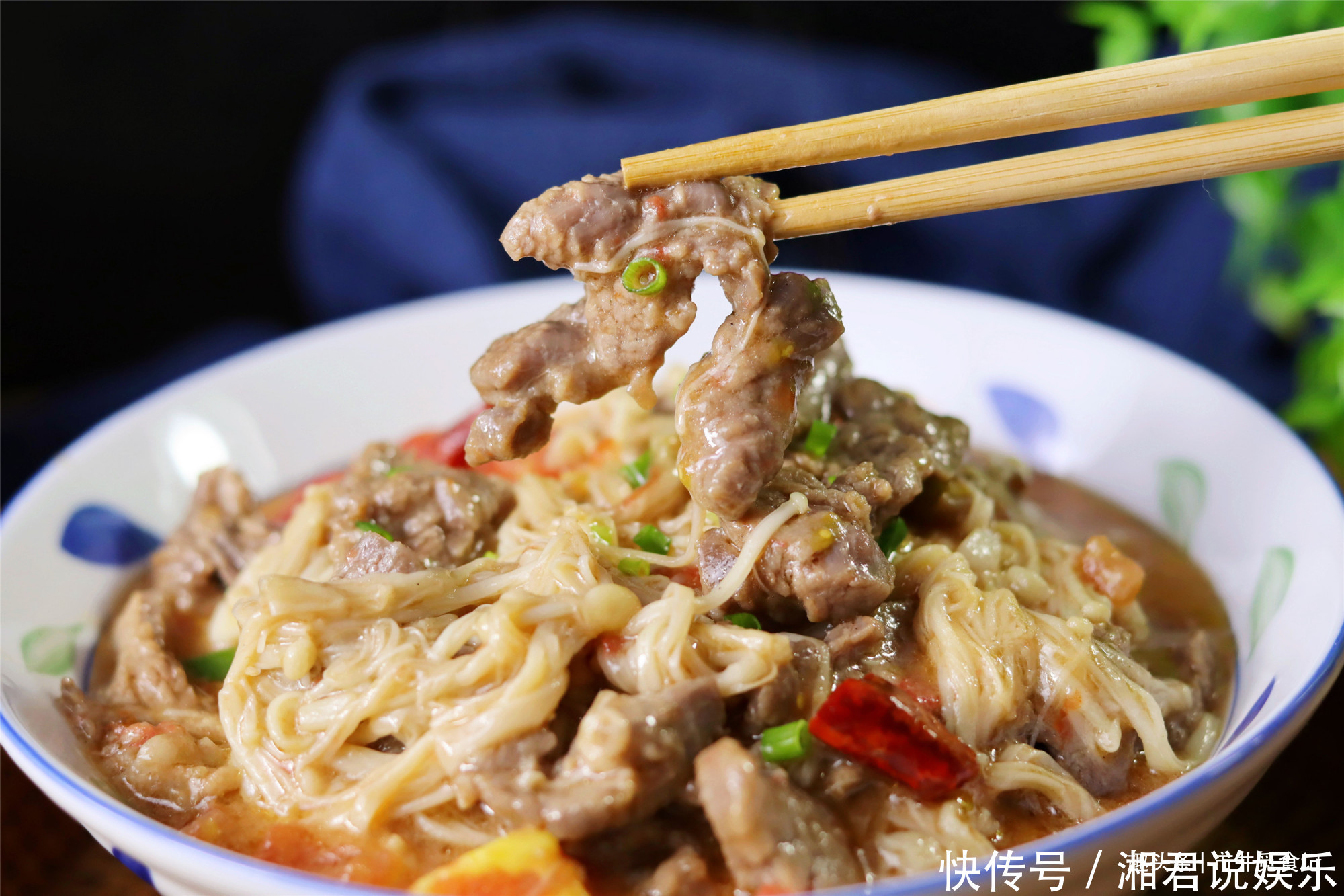 随便|炒牛肉,牢记厨师常用的2个窍门,牛肉滑嫩,随便炒都不会老