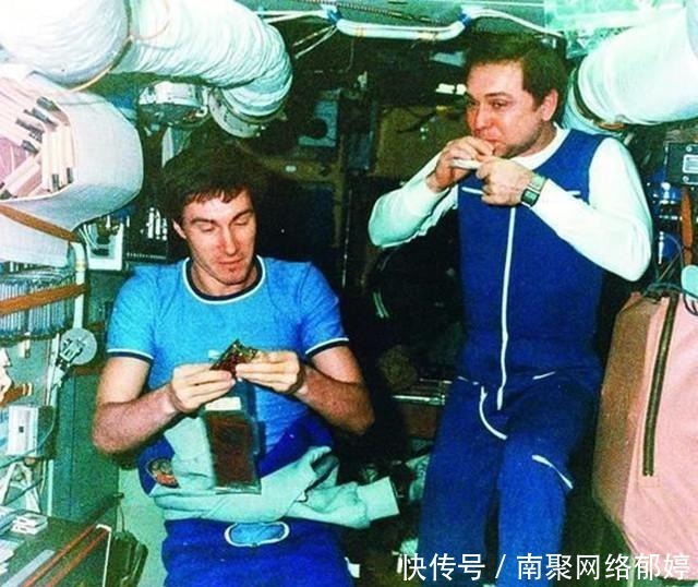 最倒霉宇航员:在太空一飘就是311天,回到地球后发现祖国没了